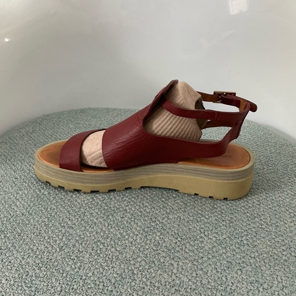 See By Chloe Burgundy Leather Sandals. Size 38 - Picture 4 of 9